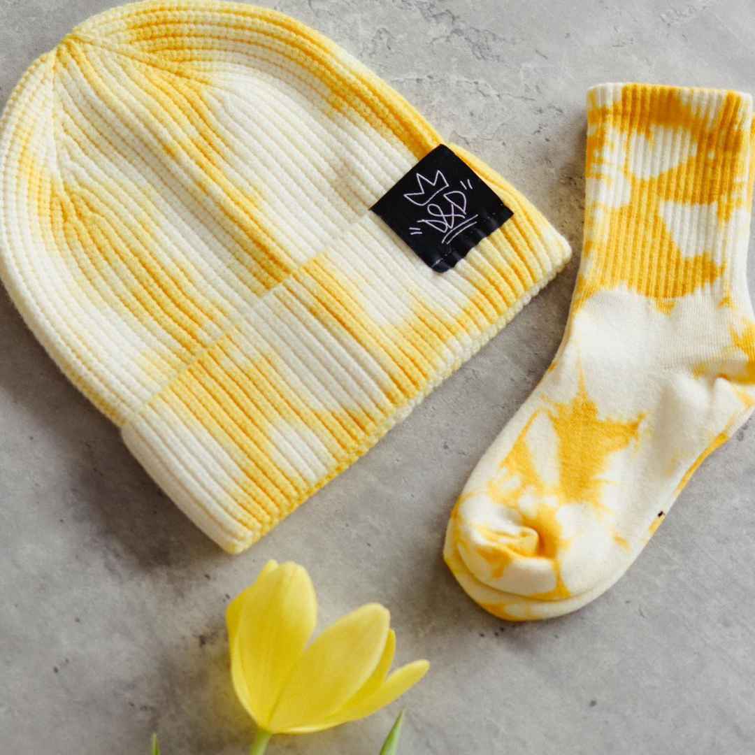 Super Soft &amp; Cosy Tie Dyed Beanie - Yellow